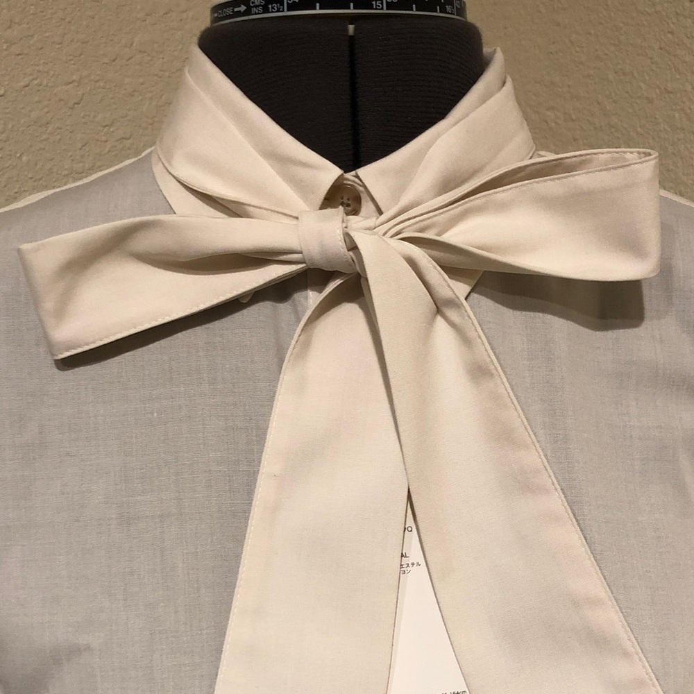 Elegant Cream Bow Tie Blouse - Picture 5 of 16